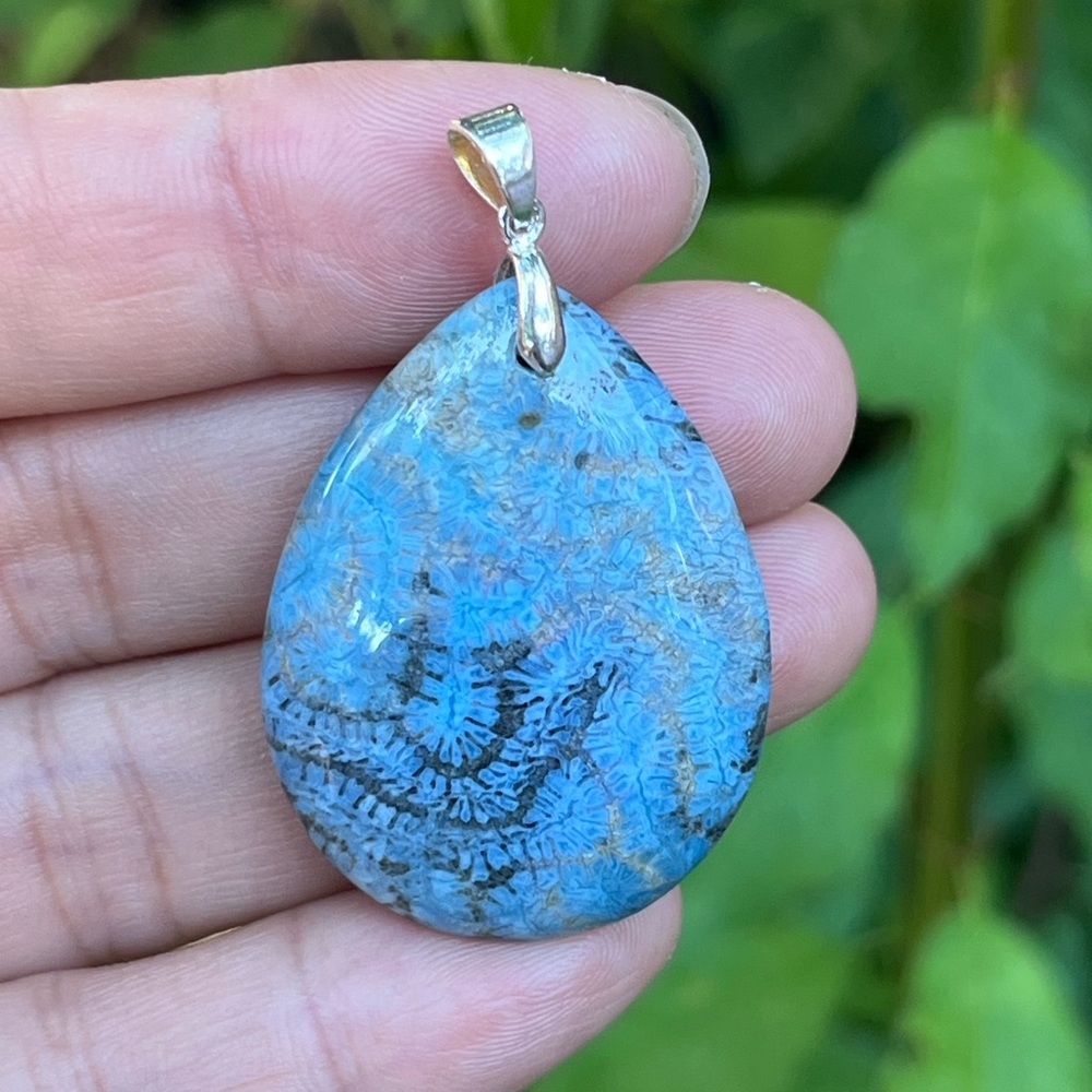 925 silver plated blue teardrop coral jade pendant 1572
